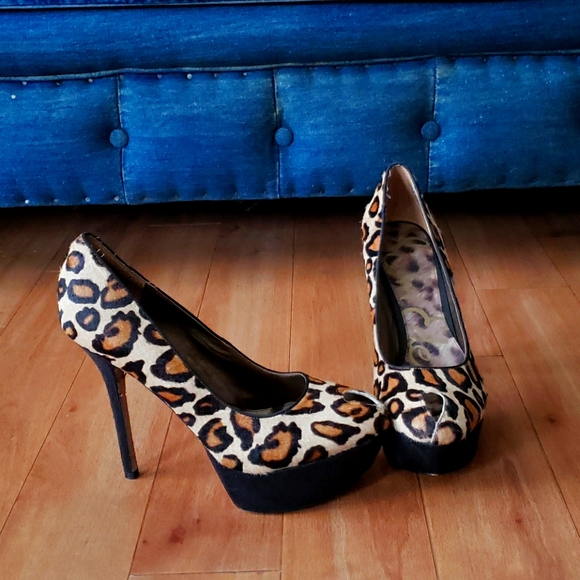 Sam Edelman Leopard Print 🐆 Peepto Platform Heels - Picture 3 of 5